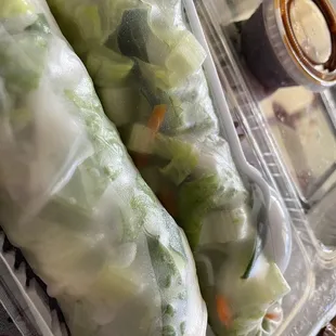 2 Veggie Rolls