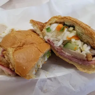 Steamed Pork Sandwich