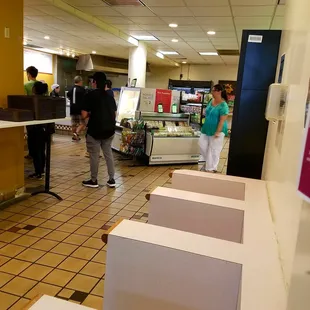 Inside the Ba-Le ordering area.........