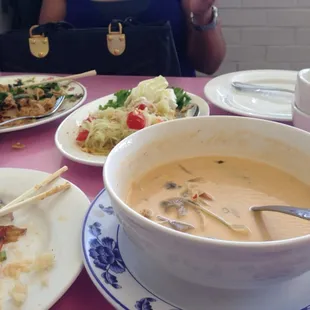 Tom Kha