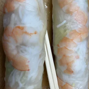 Shrimp summer rolls