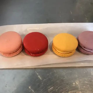 Rose Macaron