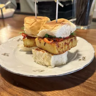 Tofu sliders  @davideatsdc