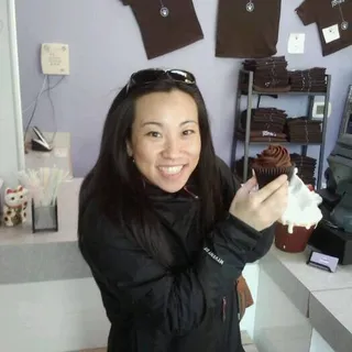 Kumi K.