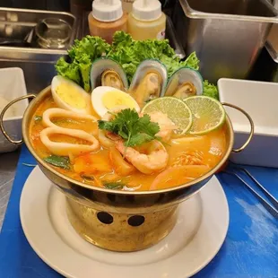 G5. Spicy Mama Tom Yum Firepot