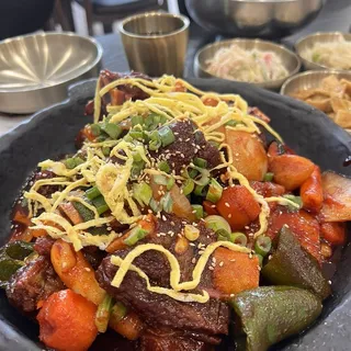 ( / ) / Braised Beef Short Ribs (Mild)