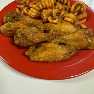 A must try spot that recently opened in Vallejo!! The food was AMAZING!!! Super clean and great service. Will come again