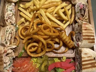 Wally's Gyros & Subs