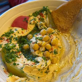 Baba's Hummus platter