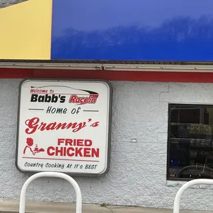 Granny&apos;s Fried Chicken Sign