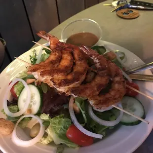 Salad with shrimp