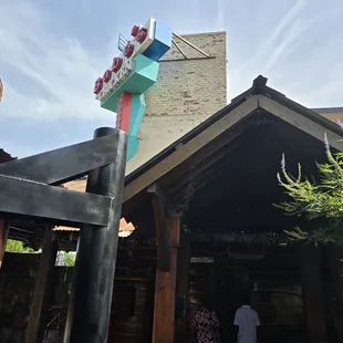 Entrance to Babe&apos;s