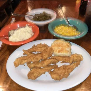 Fried Chicken Tenders, Mashed Potatoes, Green Beans, and Grandma&apos;s Corn