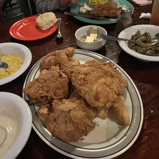 chicken wings and fried chicken, bbq chicken, fried chicken wings, chicken, bbq wings, chicken wings, fried chicken, poultry, food