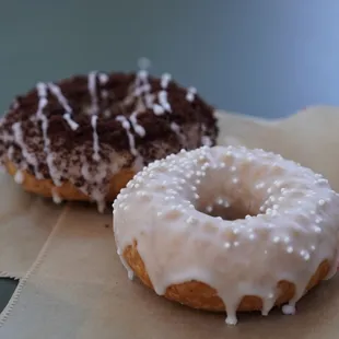 food, dough desserts, donuts