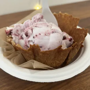 Blueberry cobbler