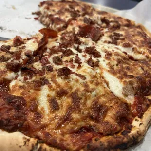 Single layer meat lover pizza