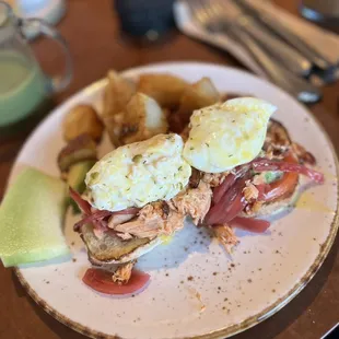 Salmon Benedict