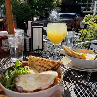 pineapple drink &amp; vegetarian brunch dish  Vegetable Montage