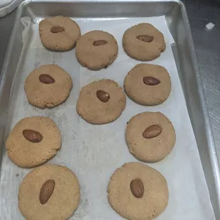 Keto almond cookies