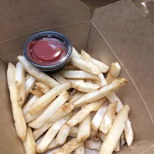 They look like normal, plain fries to me, no?