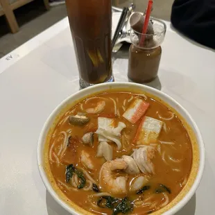 Seafood Crispy Noodles