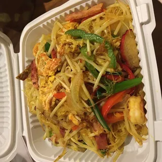 46. Singapore Style Pan Fried Rice Noodles