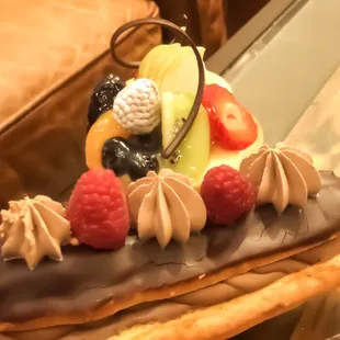 Friday is here Yelp family, find something fantastic that makes your heart sing and you smile.