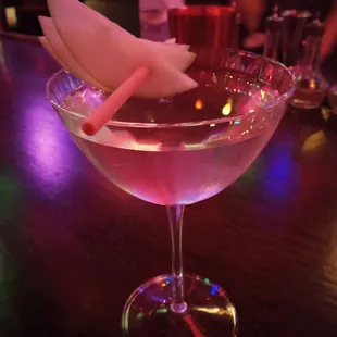 their (super fun, unique) take on an apple-tini