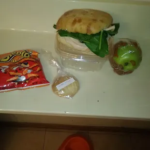 Chicken sandwich not turkey requested onion poppyseed got plain ciabatta rotten homeade caramel apple no nuts ughh