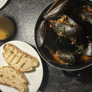 Steamed Mussels