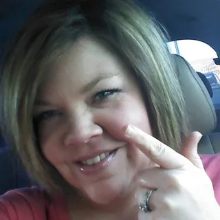 Shellie B.