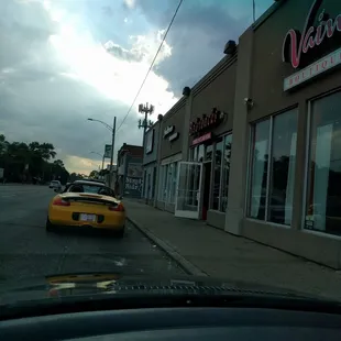 the best barbecue place on 7 Mile West