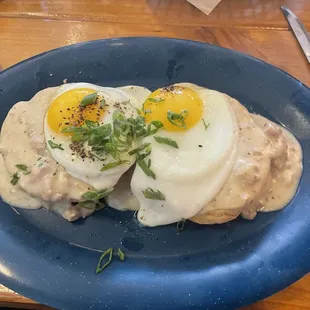 Biscuits and gravy. Large portions of meat.  Outstanding flavor.