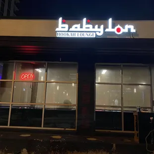 the outside of the restaurant