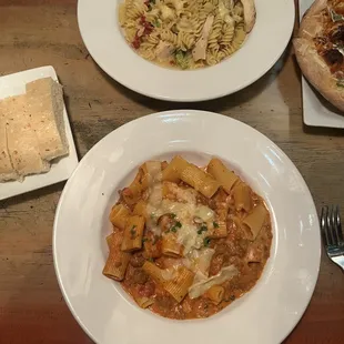 Rigatoni, Fussili, Margherita Pizza