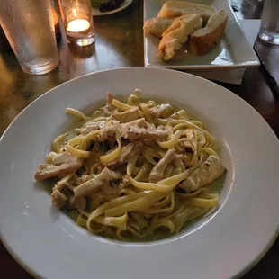 Chicken Alfredo--delish