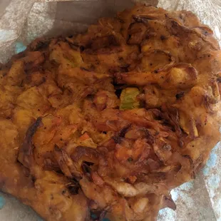 Okoy - 4.5 stars. Great crisp, great with vinegar dip. FYI this has shrimp! Wed lunch 2021-08-25