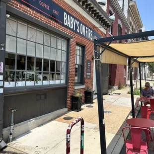 Baby's On Fire-records and coffee