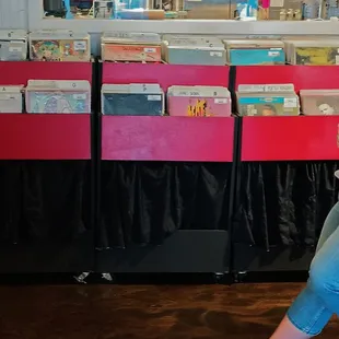 The best browsing options I can recall in a coffee shop