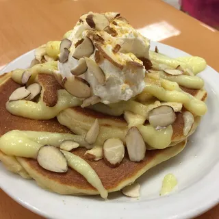 Banana Cream Pie Pancakes