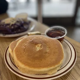 a stack of pancakes on a plate