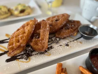 La Madre Canyon Grill