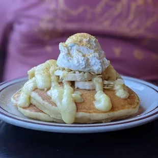 Banana  cream pie pancakes