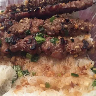 C5. Woven Rice Noodle Sheet and Grilled Beef Skewers