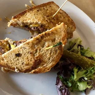 Aunt Patty&apos;s Melt