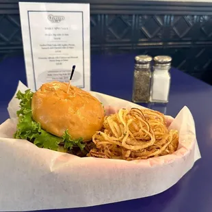 Burger w/ Onion Straws