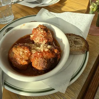Grandma Meatballs