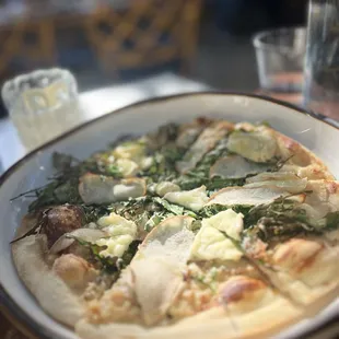 Pear Asian Pear &amp; Brie Pizza