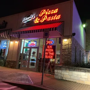 Clearly says open!! Go in at 8:55pm and they said they closing.